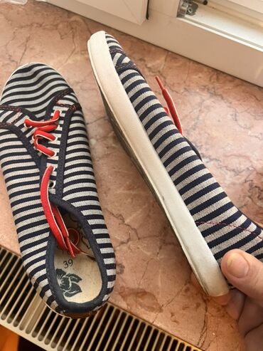 Women's Sneakers and athletic shoes: Qadın ayaqqabıları dəsti 1) Krosovka: krem rəngli üst, qara daban və -da lalafo.az — 2 Women's Sneakers and athletic shoes: Qadın ayaqqabıları dəsti 1) Krosovka: krem rəngli üst, qara daban və — 2