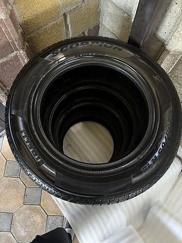 255 75 15: Шины 265 / 65 / R 18, Зима, Б/у, Комплект, Внедорожные (АТ/МТ), Pirelli — 4