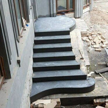 бетонный арык: Лестница из бетона