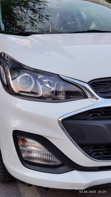 shevrolet spark: Chevrolet Spark: 2018 г., 1 л, Вариатор, Бензин, Хэтчбэк