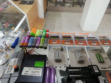 крепление на аккумулятор: . В магазине Контакт: Аккумуляторы, батарейки