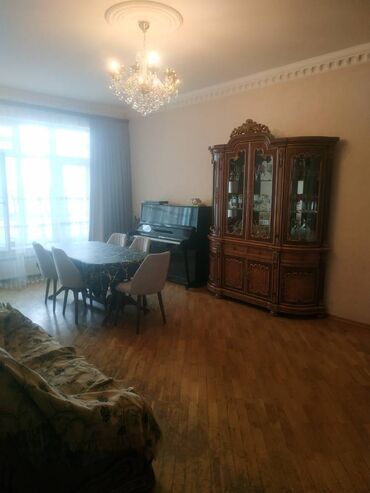 xutorda satilan evler: 4 комнаты, Новостройка, 125 м²