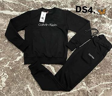 čile trenerka: Ženski komplet trenerke Calvin Klein – dva dela - Boja: crna - Gornji — 2