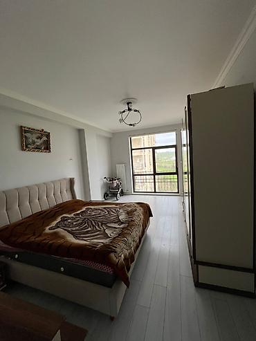 Mənzillər: 3 otaqlı, Yeni tikili, m. 20 Yanvar, 87 kv. m — 9