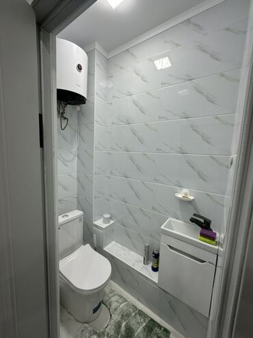 Посуточная аренда квартир: 3 комнаты, Душевая кабина, Постельное белье, Парковка — 4