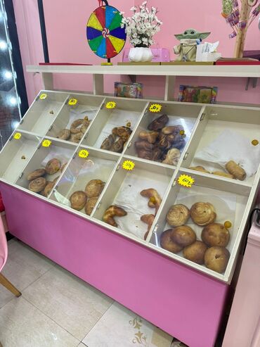 2 ci el dolab: Vitrin 400 azn real alici olsa endirim olunacaq. unvan 20 ci sahe