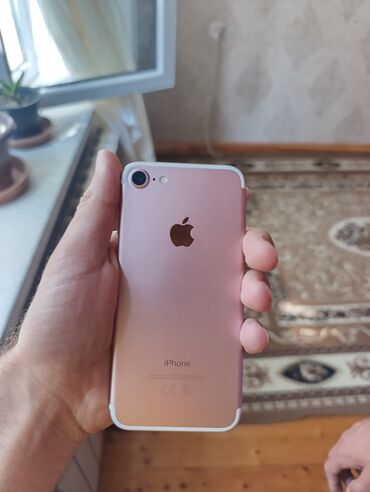 Apple iPhone: IPhone 7, 32 GB, Rose Gold, Barmaq izi