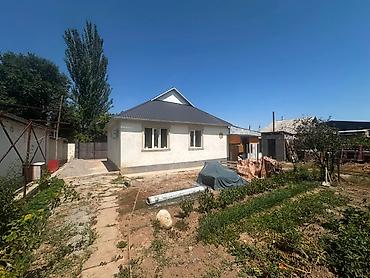 Продажа коттеджей и домов: 💎СРОЧНО ПРОДАЕТСЯ ДОМ Район: Кун-Туу, ул. Джамгырчинова 🏢Комнат: 6 — 5