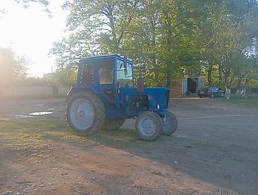 Digər kənd təssərüfat avadanlığı: Məhsul: Belarus markalı təkərli traktor Xüsusiyyətlər: - Korpus: mavi — 3