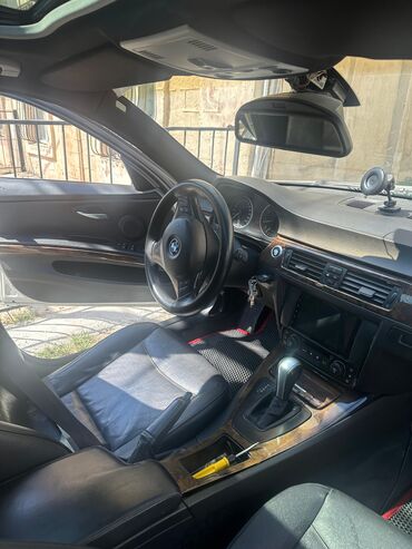 BMW 3 series: 2 л | 2008 г. Седан