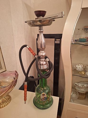 Naxışlı şüşə kolba ilə klassik nərgilə (şlanqlı) - Materiallar: yaşıl