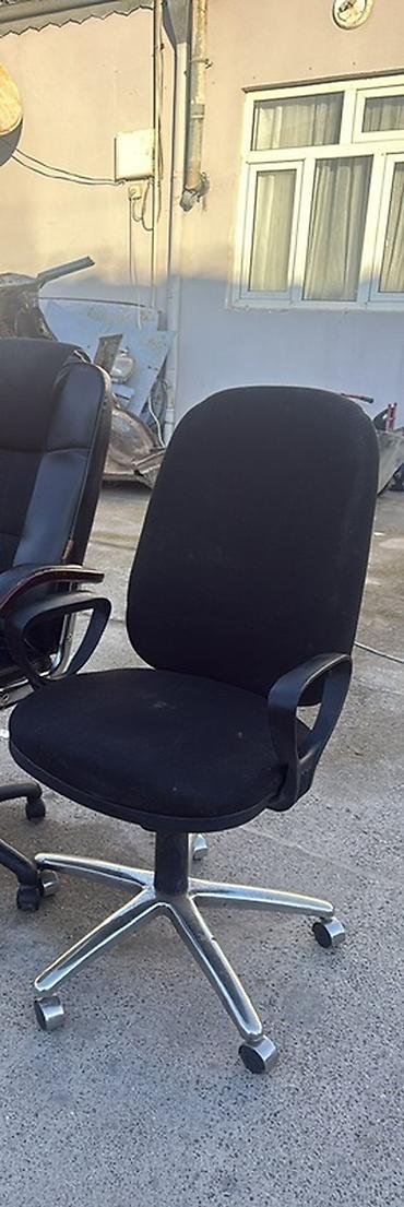 Ofis və oyun kresloları: Təkərli, Qolları tənzimlənmir, Parça -da lalafo.az — 5 Ofis və oyun kresloları: Təkərli, Qolları tənzimlənmir, Parça — 5