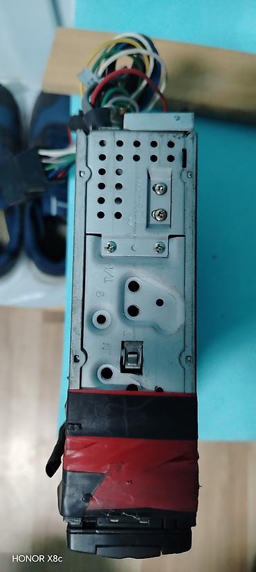 Audio oprema za auto: Auto radio CD plejer Universum (RDS) - Model: Universum Car Compact — 9