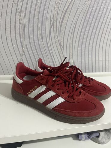 krasovka sekilleri: Adidas, Ölçü: 39.5, rəng - Qırmızı, Yeni