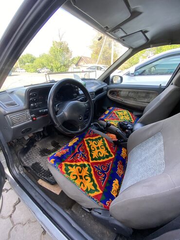 Продажа авто: Daewoo Nexia: 2004 г., 1.6 л, Механика, Бензин, Седан