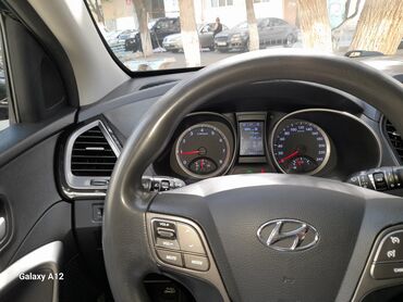 Hyundai: Hyundai Santa Fe: 2.4 l | 2014 il Ofrouder/SUV — 5