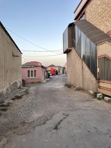 Kommersiya daşınmaz əmlakının satışı: 🏡 SATILIR: 1 hektara yaxın təsərrüfat və istehsal kompleksi! 📍 Bütün -da lalafo.az — 4 Kommersiya daşınmaz əmlakının satışı: 🏡 SATILIR: 1 hektara yaxın təsərrüfat və istehsal kompleksi! 📍 Bütün — 4