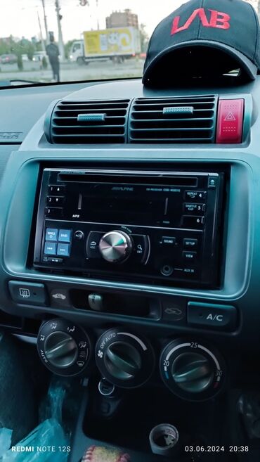 хонда 3: Продам автомагнитола Алпайн оригинал ловит все местные радио есть:CD