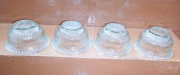 Digər süfrə qabları: Vazalar Rusiyanın 1980-cı illər "Urşel" zavodunun istehsalıdır — 8