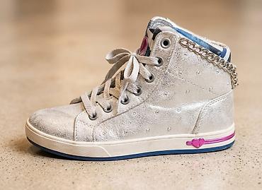 Высокие кеды для девочек Skechers Twinkle Toes Shuffles. - Цвет