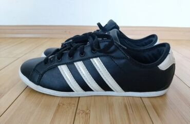 grubin obuća: Adidas, 37, color - Black