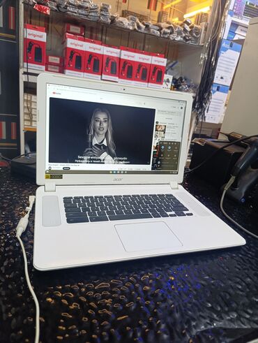 apple notebook: Acer Chromebook 15 – ağ korpuslu, 15.6" Full HD (1080p) ekranlı
