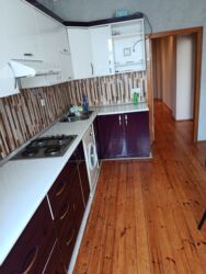 razin kiraye menziller: Masazır Qurtuluş 93də 2-otaqli Əşyalı Mənzil işləyən Gənc Ailəli