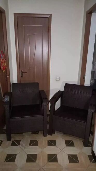 Интернет реклама: Достойная мебель для ценителей Старины! 1 фото кресла есть 2шт по — 2