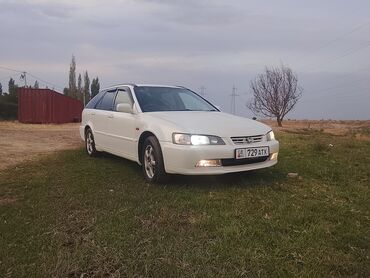 продаю машину требуется ремонт двигателя: Honda Accord: 1998 г., Автомат, Бензин