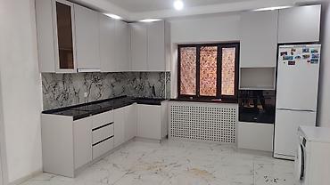 Кухонные гарнитуры: Модульные кухонные гарнитуры в современном и неоклассическом стиле — 27