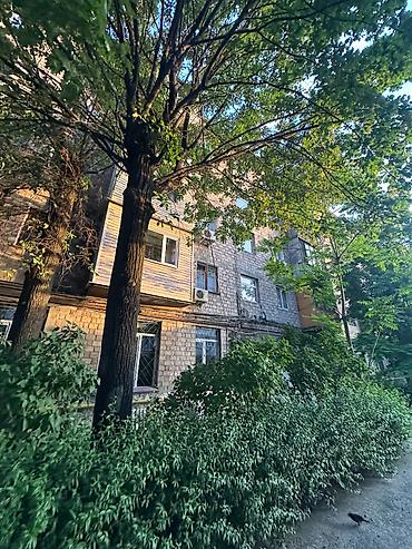 building: 3 комнаты, 54 м², Восток-5 мкр Индивидуалка, 3 этаж, Косметический ремонт — 1