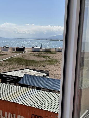 Иссык-Куль 2025: Квартира, квартира аренда «Взморье» квартиры люкс первая береговая квартира цена варьируется от сезона ЦО Кыргызское взморье, Бостери, Бассейн, Охраняемая территория, Парковка, стоянка — 10
