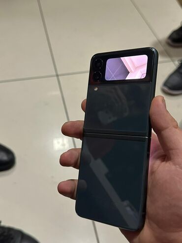 samsung a52s 5g: Samsung Galaxy Z Flip 3 | 256 GB | rəng - Yaşıl | Zəmanət, Barmaq izi, Face ID