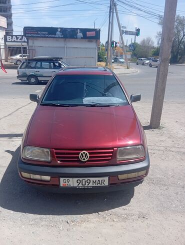 Volkswagen: Volkswagen Vento: 1992 г., 1.8 л, Механика, Бензин