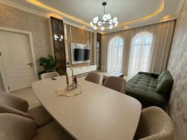 Günlük kirayə evlər: 160 kv. m, 4 otaqlı, Kombi, Qaz, İşıq — 17