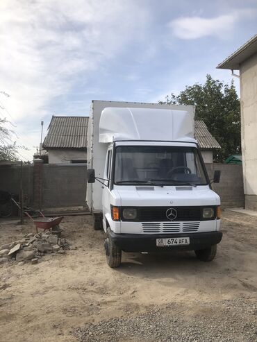 рация для фуры: Легкий грузовик, Mercedes-Benz, Стандарт, 3 т, Б/у