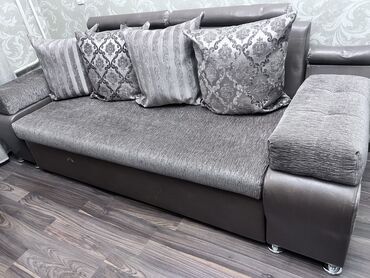 турецкий диван: Диван-кровать, цвет - Серый, Б/у
