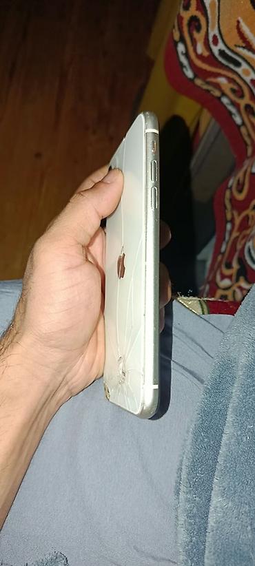 Apple iPhone: IPhone 11, Ağ, Qırıq — 4