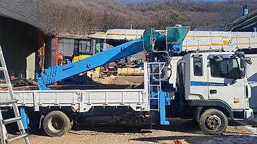 Услуги манипулятора: Услуги крана-манипулятора. - Грузовой борт до 5 тонн - — 10