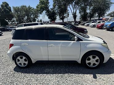 рул: Toyota Ist: 2002 г., 1.5 л, Автомат, Бензин, Хетчбек — 2