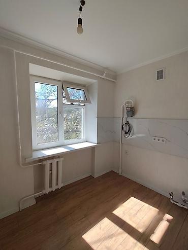 квартиры продаж: 3 комнаты, 61 м², Аламедин-1 мкр 104 серия, 4 этаж, Евроремонт — 1