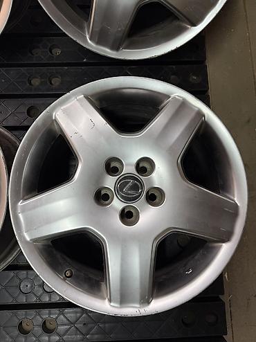 Диски: Литые Диски R 18 Lexus, Комплект, отверстий - 5, Б/у — 8