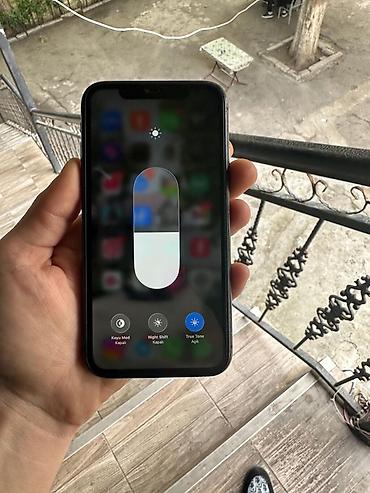 Apple iPhone: IPhone 11, 128 GB, Qara, Face ID — 2
