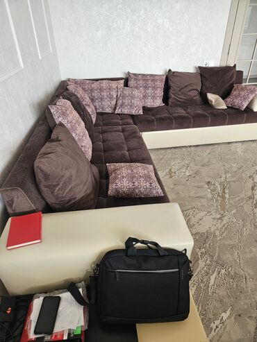 Divanlar: Künc divan, İşlənmiş, Açılan, Bazalı, Dəri, Çatdırılma yoxdur