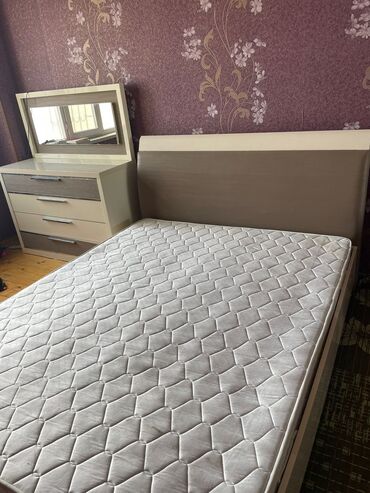 барный стол на кухню: Kravat 100 azn (bazası yoxdur) Komod 100azn Abşeron Gənclər şəhərciyi