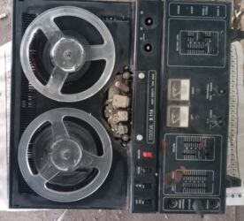 hoverboard qiyməti: Əntiq maqnitafon, Tesla 1985 ci ilin . Yeni kimidir. Qiymətdə