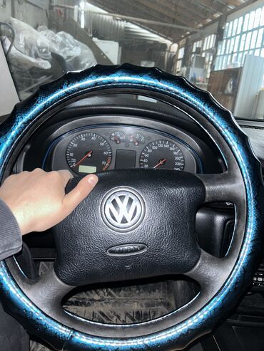 Volkswagen Passat: 1998 г., Автомат, Бензин