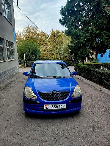 bmw 2: Daihatsu Sirion: 2002 г., 1.3 л, Механика, Бензин, Хэтчбэк — 2