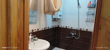 Köhnə tikili: Bakı, Köhnə Günəşli, 2 otaqlı, Köhnə tikili, m. Əhmədli, 60 kv. m -da lalafo.az — 3 Köhnə tikili: Bakı, Köhnə Günəşli, 2 otaqlı, Köhnə tikili, m. Əhmədli, 60 kv. m — 3