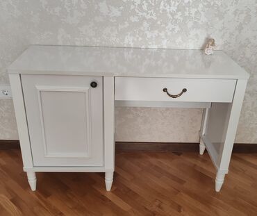 стол письменный белый: Компьютерный стол, MDF